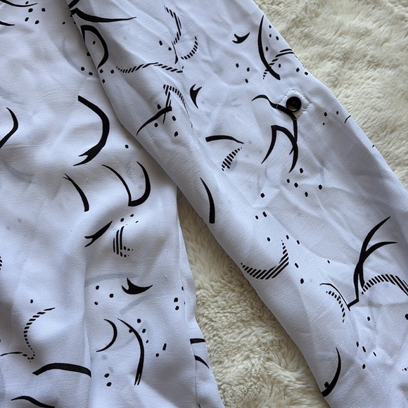 Reitmans White And Black Long Sleeve Button up Small - Picture 6 of 11